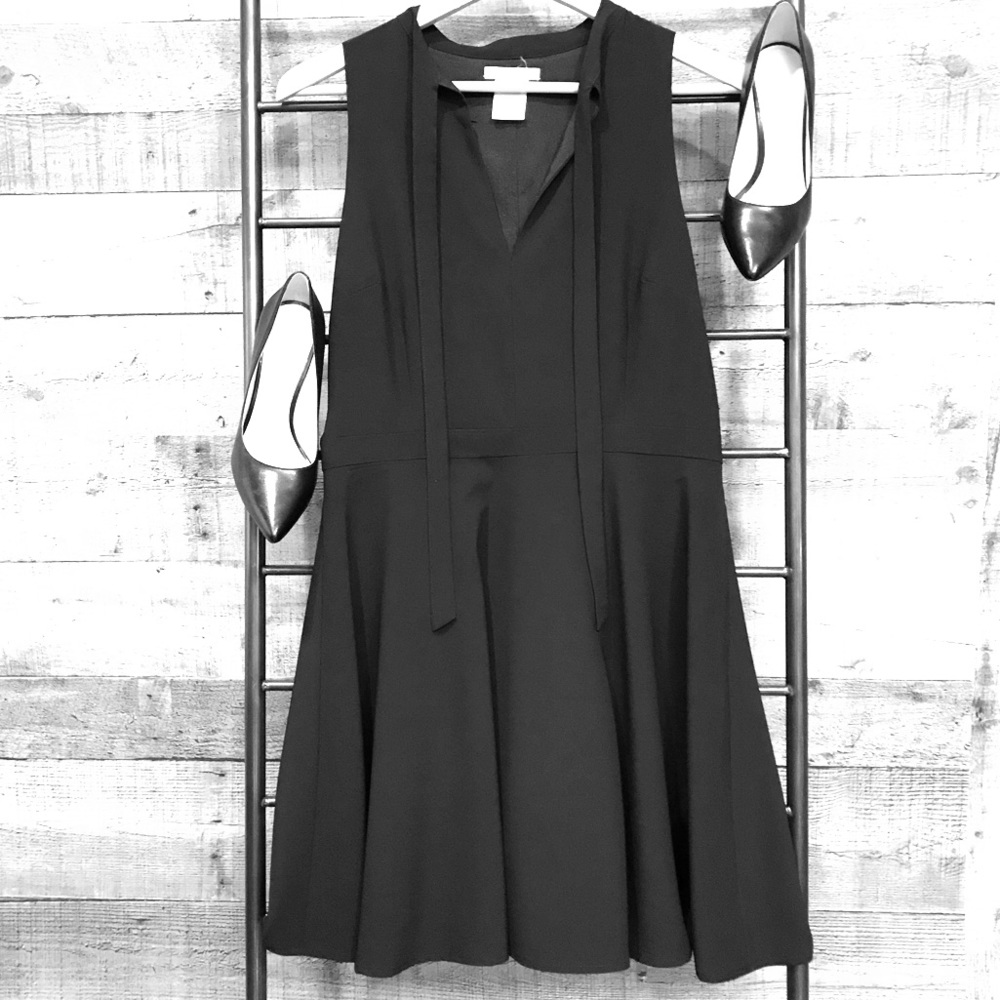 EUC Esley Dress 🌸